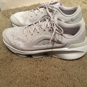 Nike Women's Mauve Sneakers